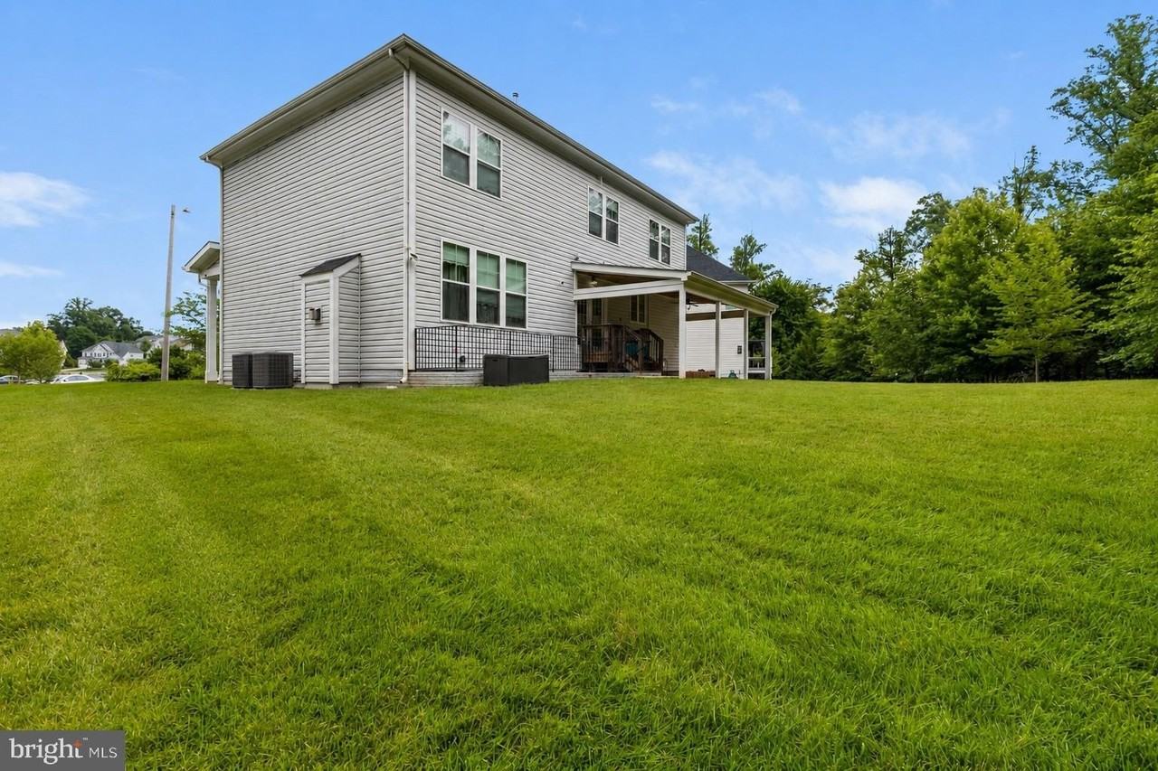 4900 Quixote Ct - Photo 4 of 44