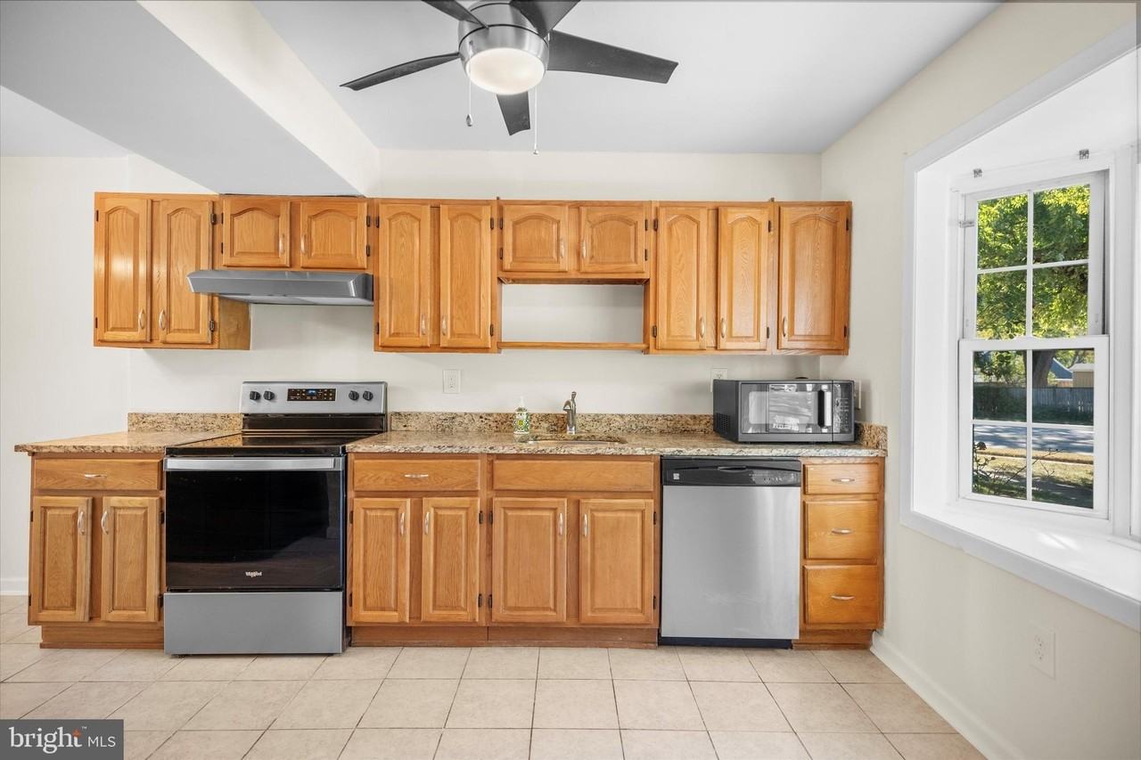 14797 Tamarack Pl - Photo 4 of 26