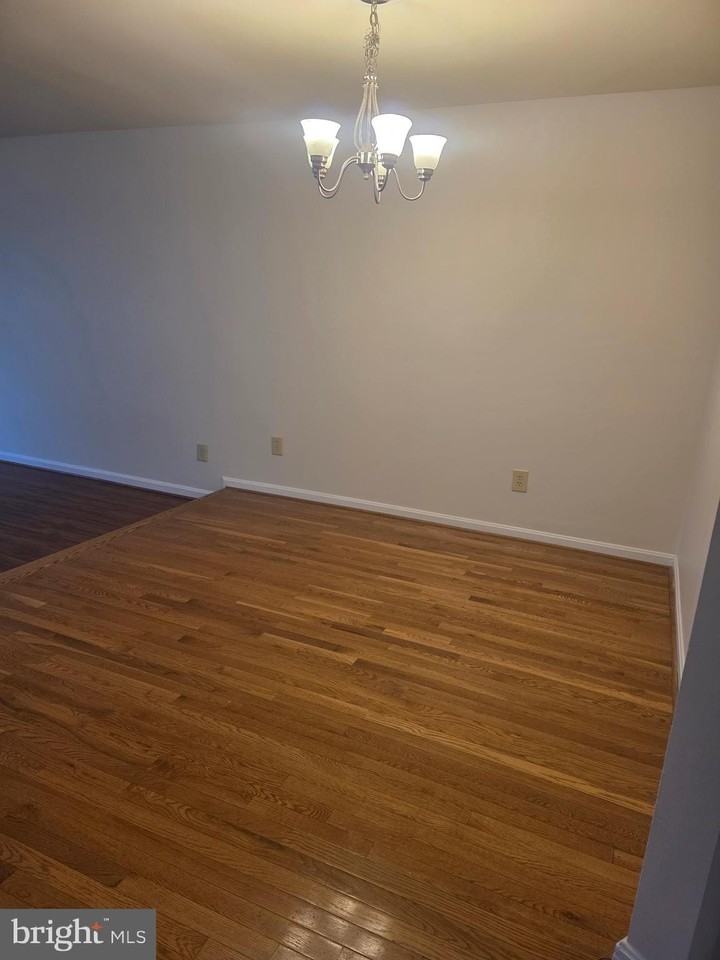 7766 Black Horse Ct - Photo 7 of 32