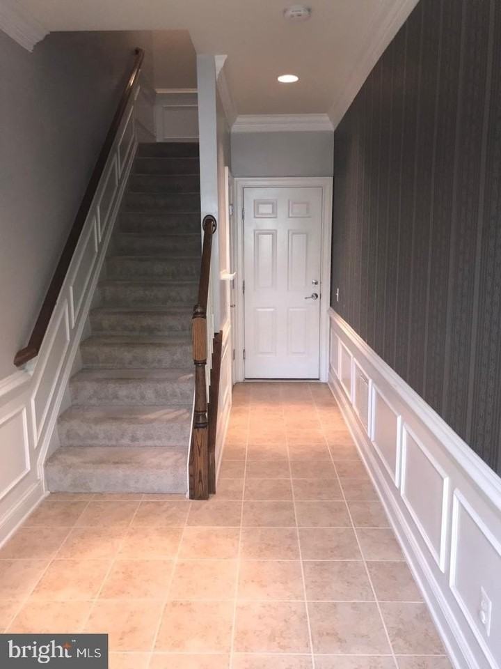 14656 Crossfield Way - Photo 2 of 24