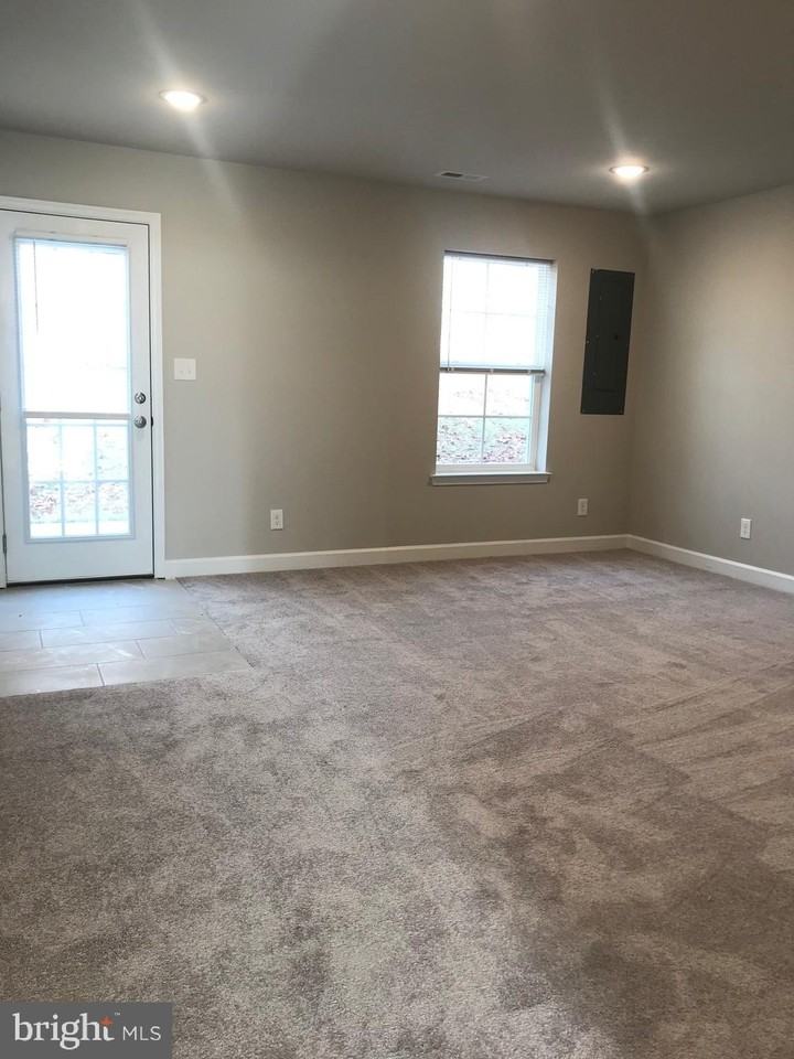48 Andrews Pl - Photo 3 of 13