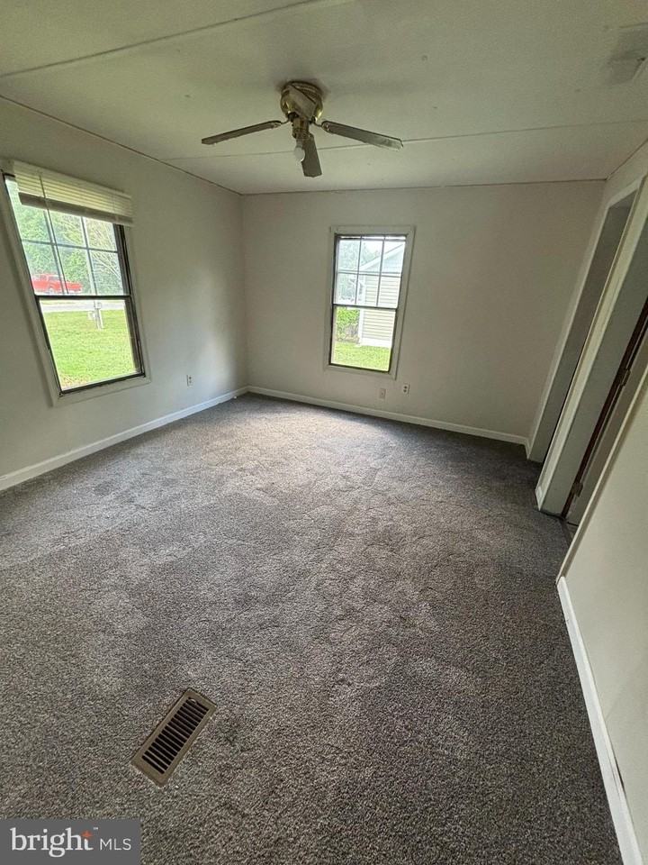 99 Monticello Dr - Photo 3 of 11