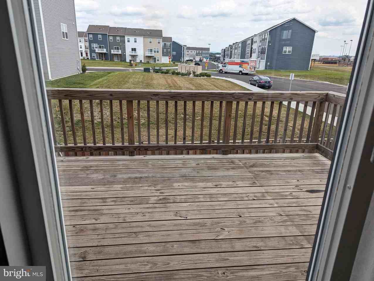 64 Vespucci Ln - Photo 5 of 23
