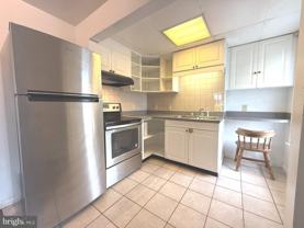 703 2nd St #B - Photo 1 of 1