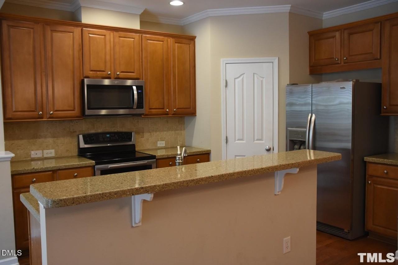 219 Murray Glen Dr - Photo 7 of 17