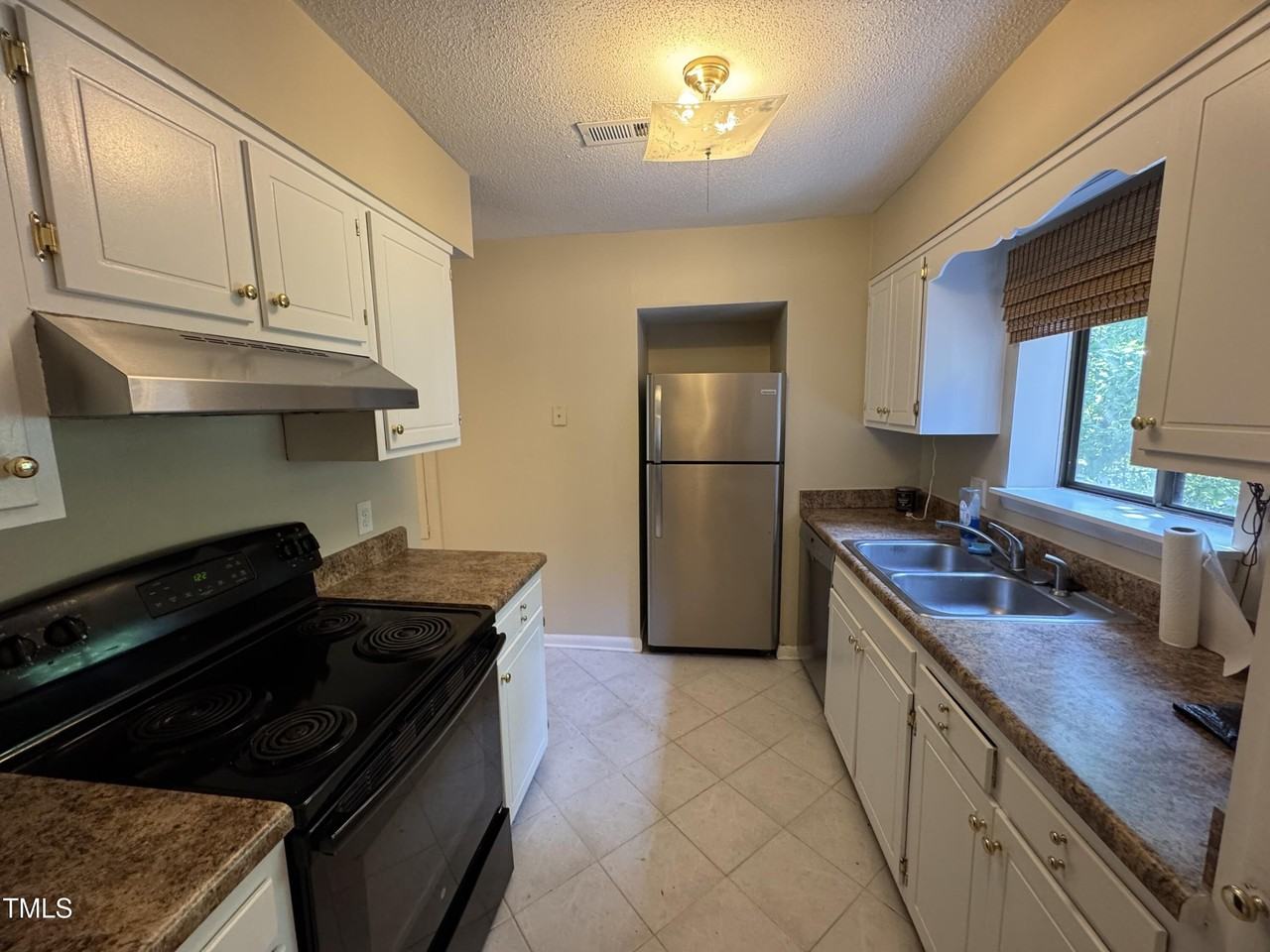 5112 Flint Ridge Pl - Photo 3 of 21