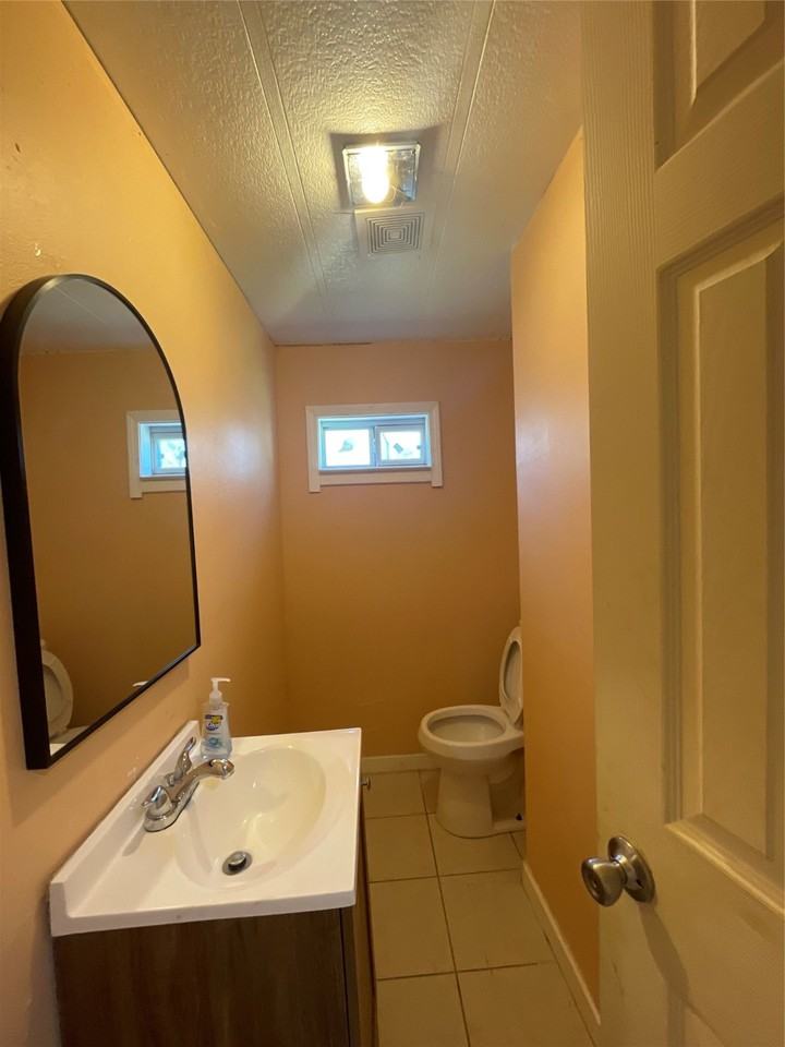 25956 Lantern Ln - Photo 6 of 7