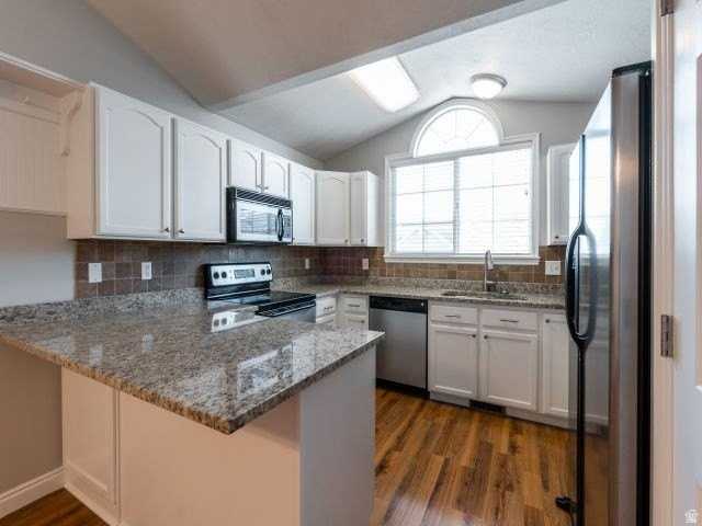 1446 E 1450 N - Photo 3 of 16