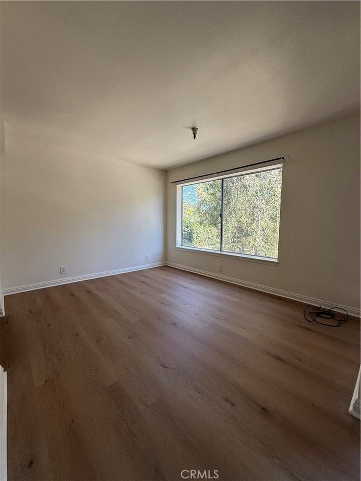 620 N Mar Vista Ave - Photo 2 of 15