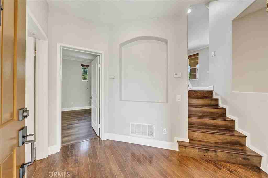329 Tall Oak - Photo 2 of 47