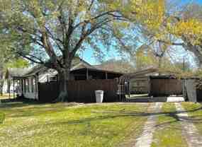 5220 E Parkway Dr - Photo 1 of 1