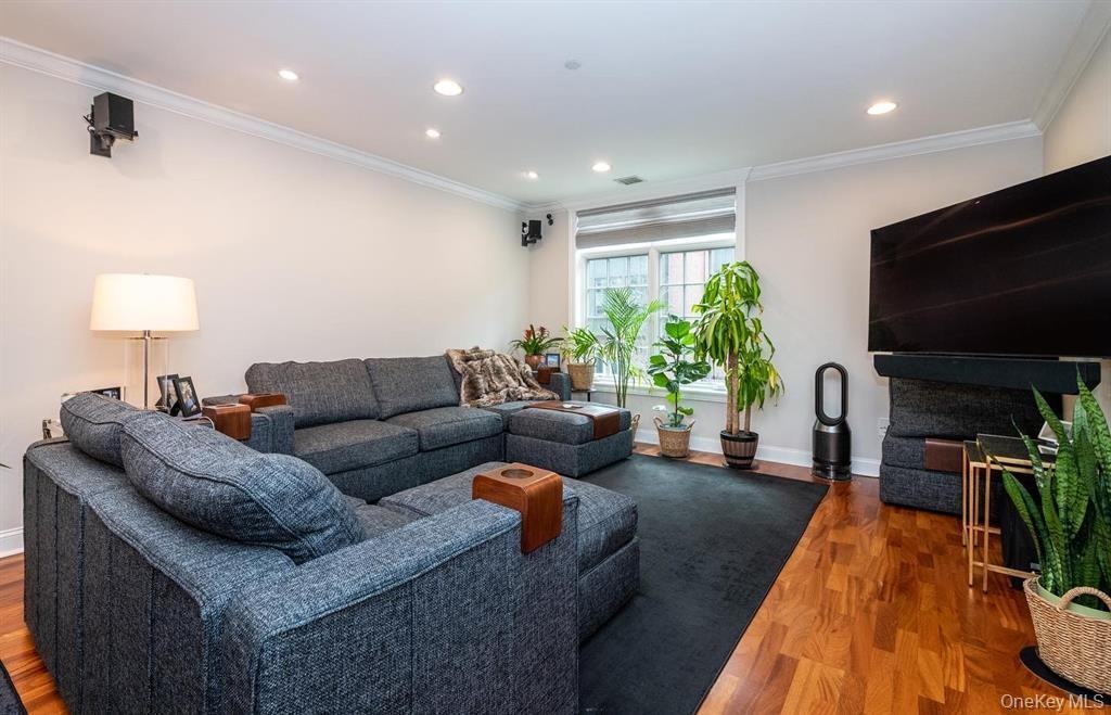 55 1st St - Photo 2 of 25