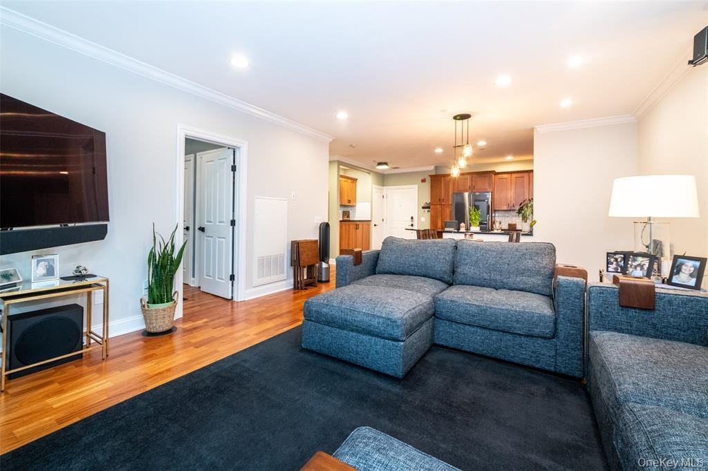 55 1st St - Photo 4 of 25