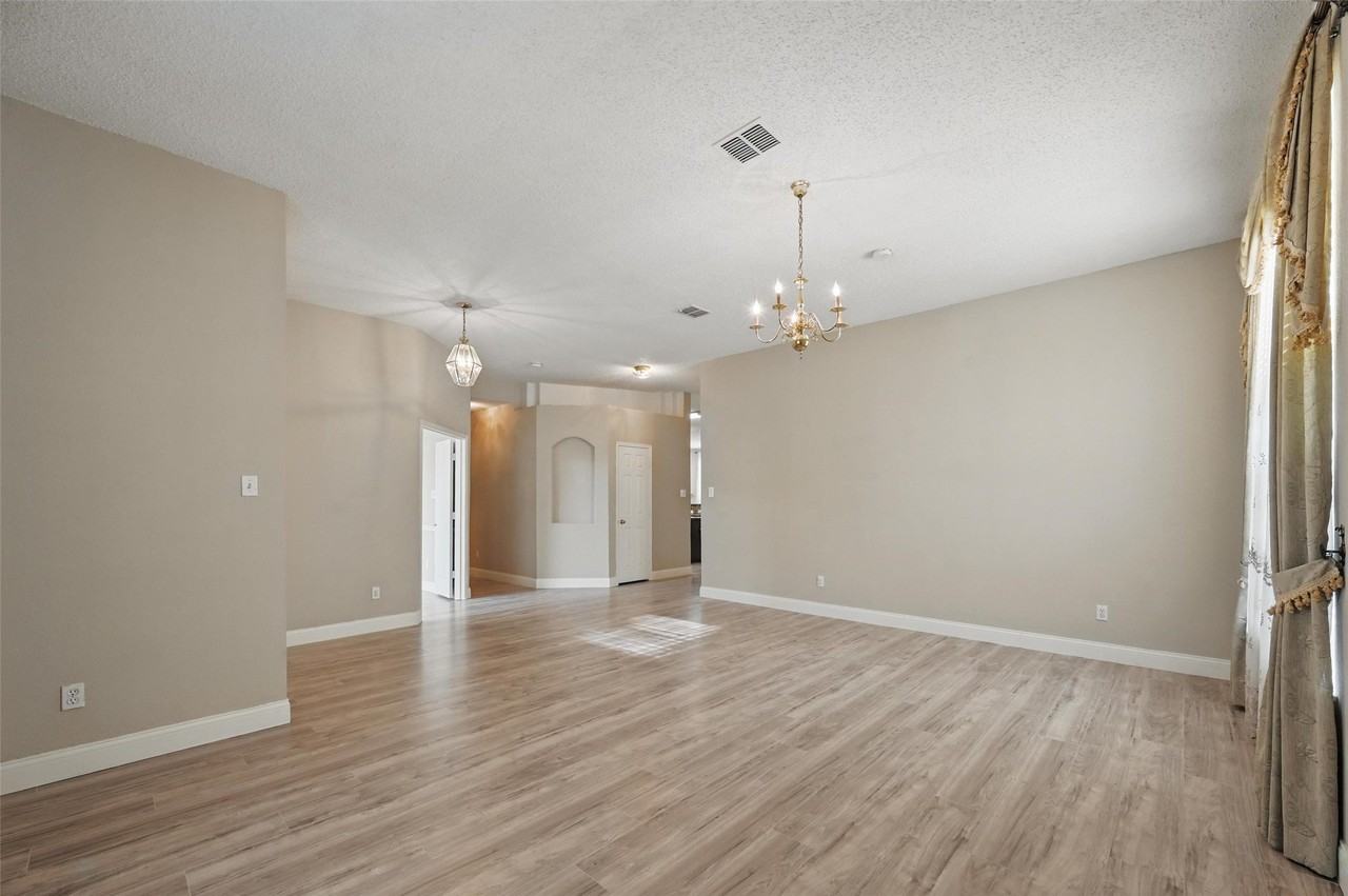 3609 Edwards Dr - Photo 6 of 24