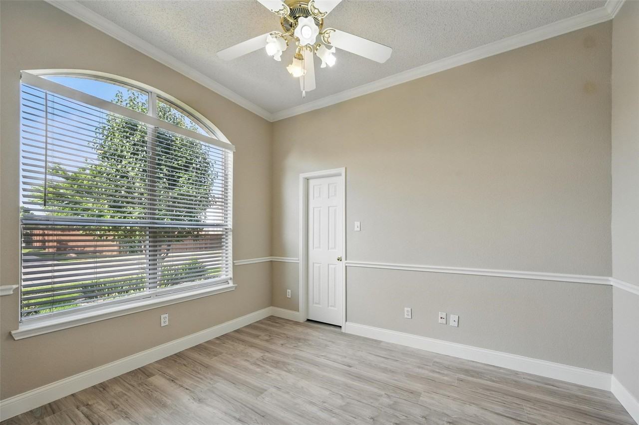 3609 Edwards Dr - Photo 7 of 24