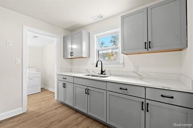 24266 Eureka Ave - Photo 3 of 15