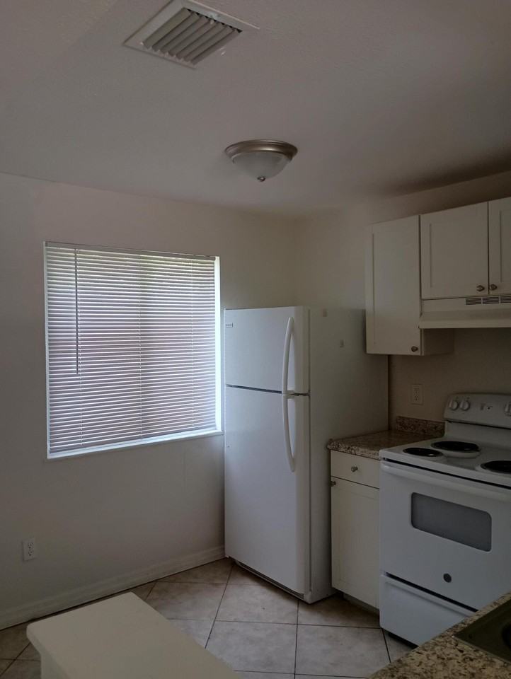 203 Southland Dr #A - Photo 6 of 33