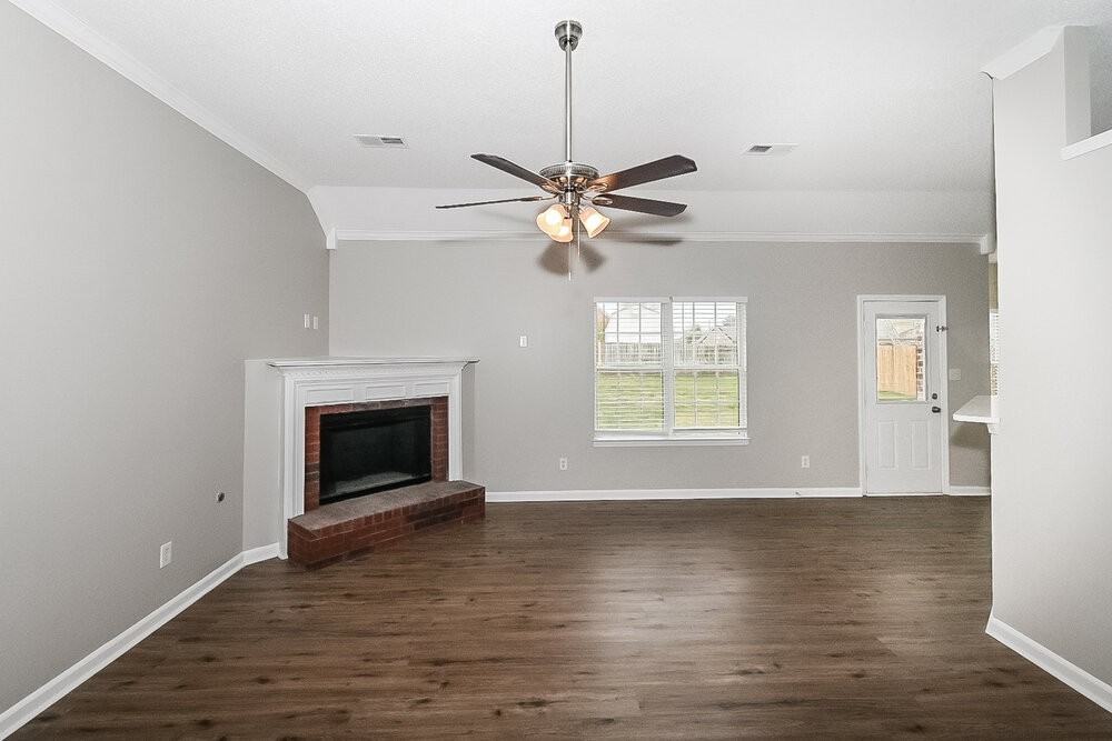 2785 Pinnacle Dr - Photo 3 of 16