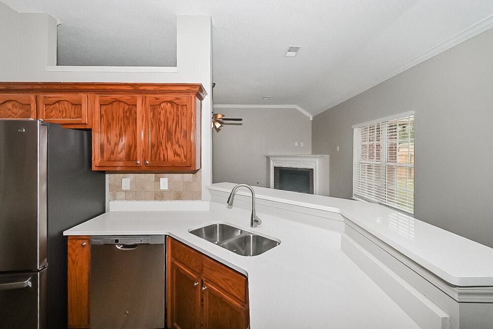 2785 Pinnacle Dr - Photo 6 of 16