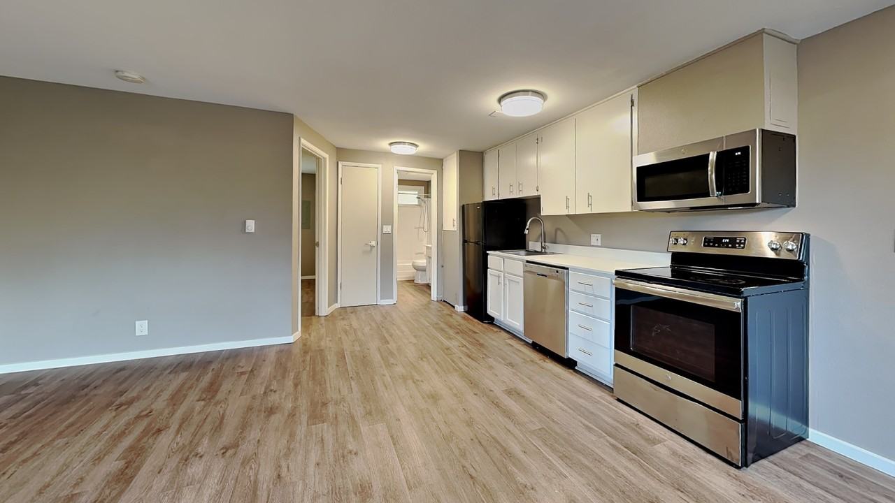 102 Summit Ave N #11 - Photo 5 of 20