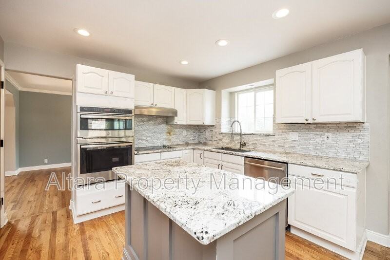 1825 Starstone Ct - Photo 7 of 29