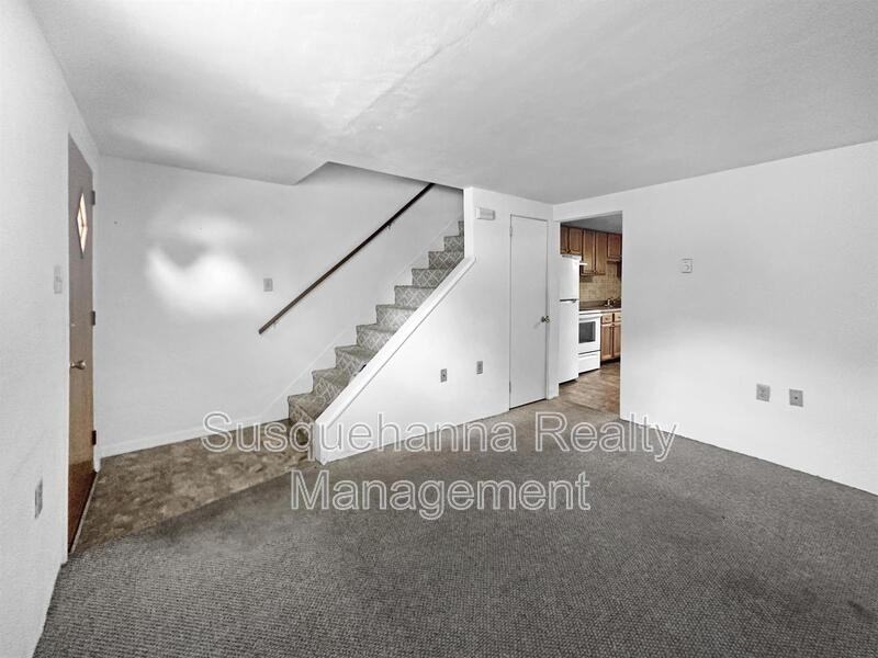 2 Arwin Dr #2 - Photo 5 of 12