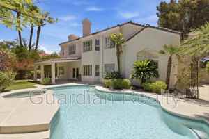 featured image of 1888 Woodhaven Dr