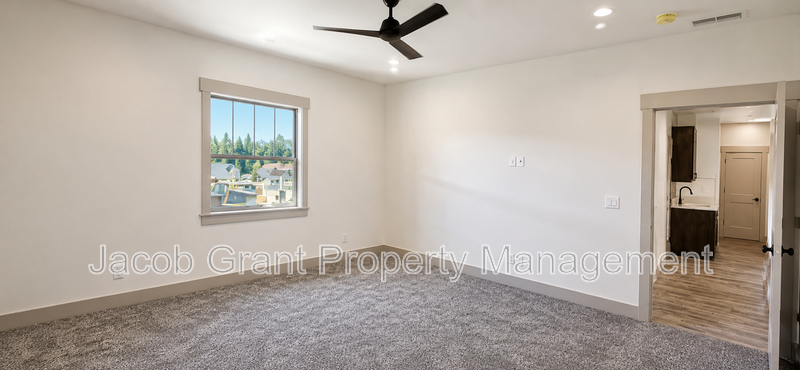 654 Ne #2 - Photo 5 of 17