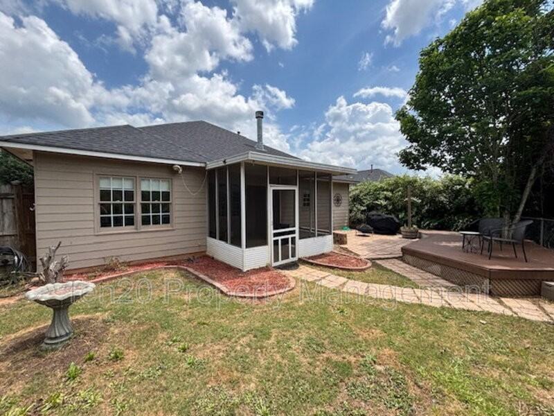 1018 Sugar Mill Dr - Photo 6 of 22