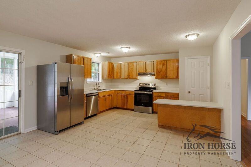335 Oak Meadow Dr - Photo 5 of 27