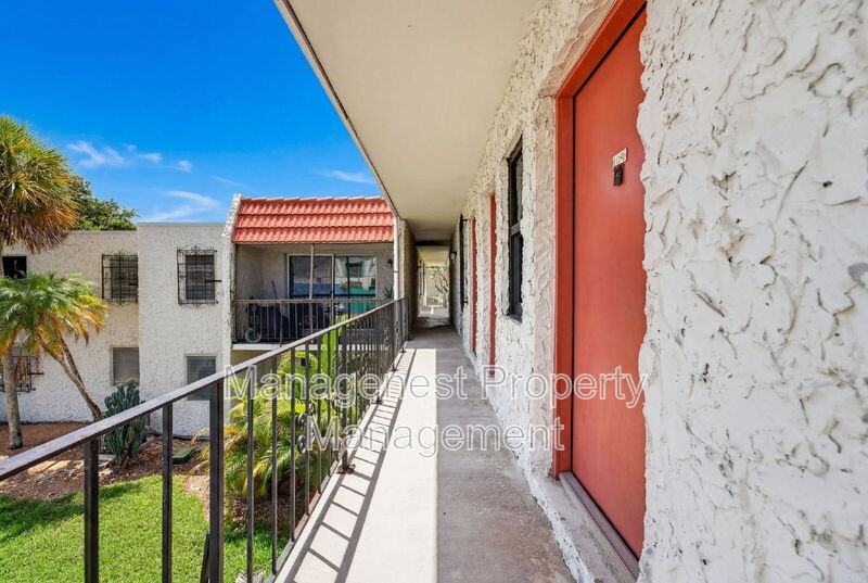 8701 Swstreet #L6 - Photo 3 of 30
