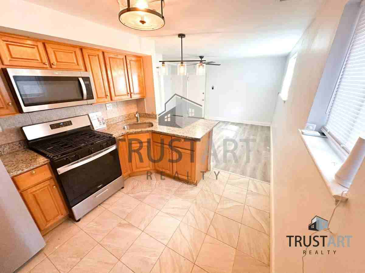 971226 Bustleton Ave #18 - Photo 2 of 10