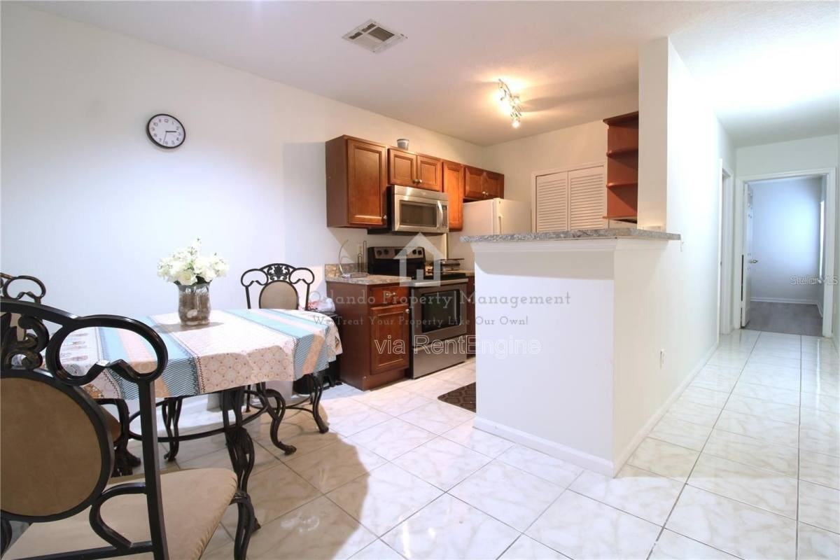4320 S Kirkman Rd #1501-1 - Photo 4 of 10