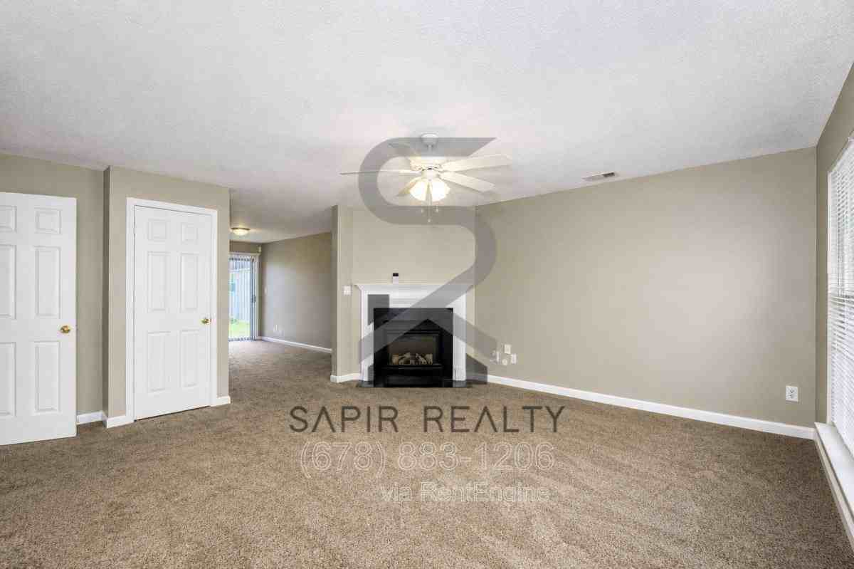 5868 Amerson Ln - Photo 2 of 10