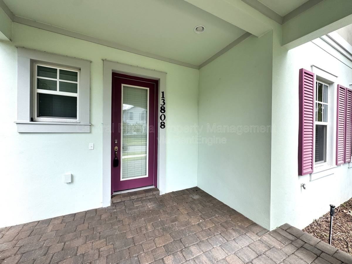 13808 Chauvin Ave - Photo 2 of 10