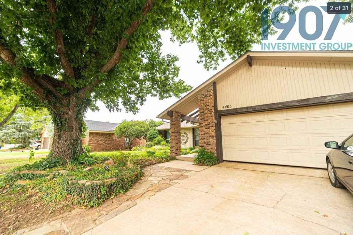 4405 Manchester Ct - Photo 2 of 10