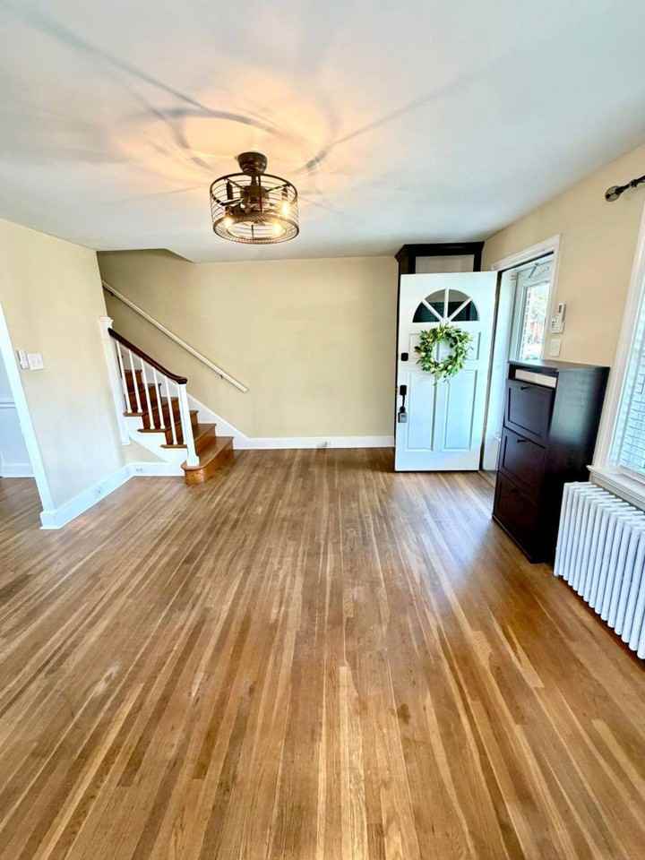 844 E Madison St - Photo 3 of 10