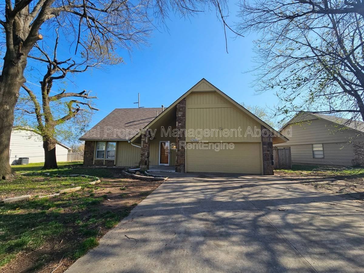 12106 E 88th Pl N