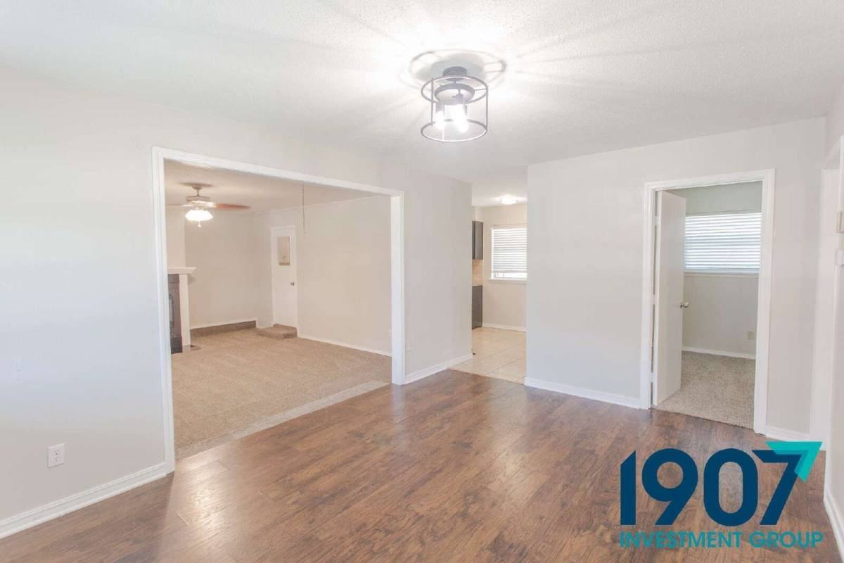 709 Nw 16th St - Photo 4 of 10