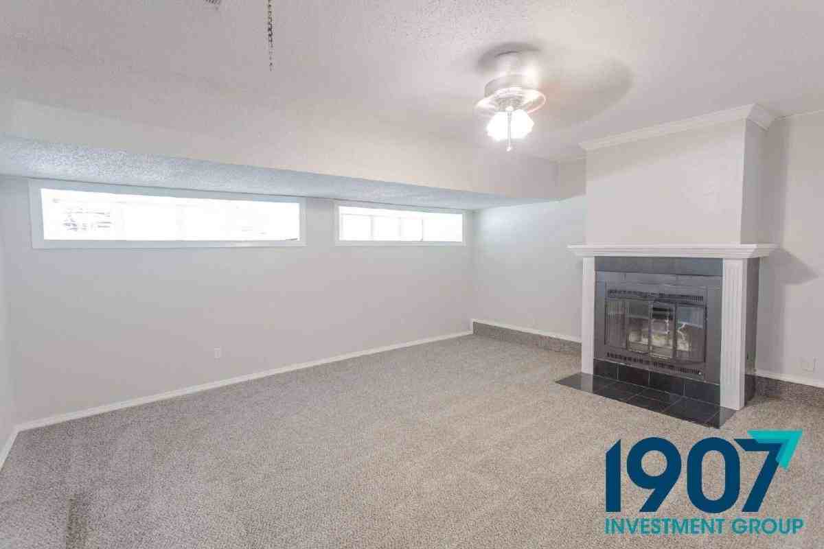 709 Nw 16th St - Photo 7 of 10