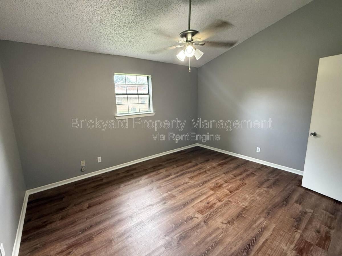 3007 Monroe St - Photo 3 of 7