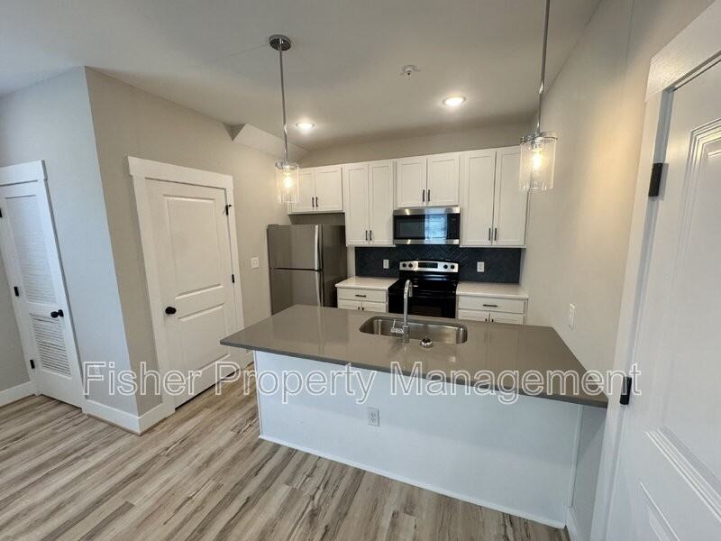 2920 P St #3 - Photo 4 of 13