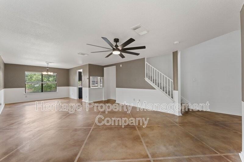 8038 Cantura Mls - Photo 7 of 32