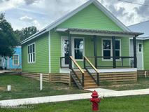 300 Seminary Dr - Photo 1 of 1