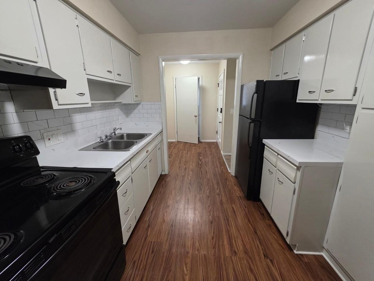 4604 Imperial Dr - Photo 3 of 19