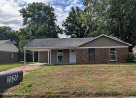 featured image of 2920 Valleybrook Rd