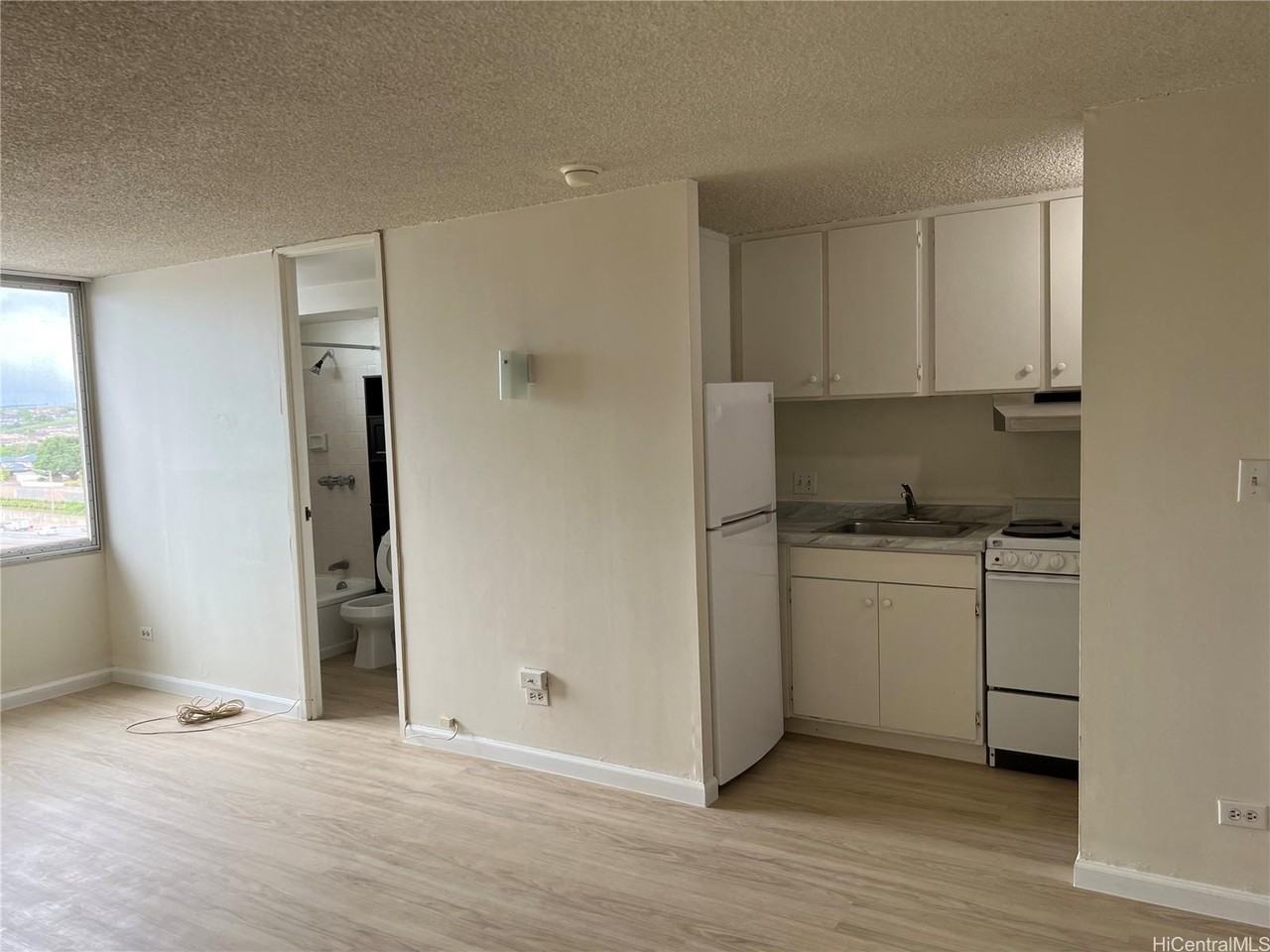 98-288 Kaonohi St #608 - Photo 4 of 9