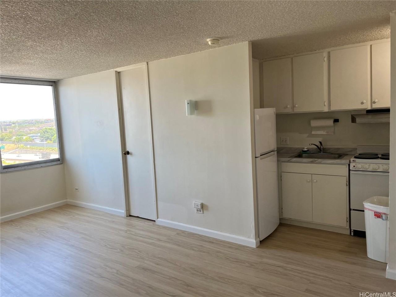 98-288 Kaonohi St #608 - Photo 6 of 9