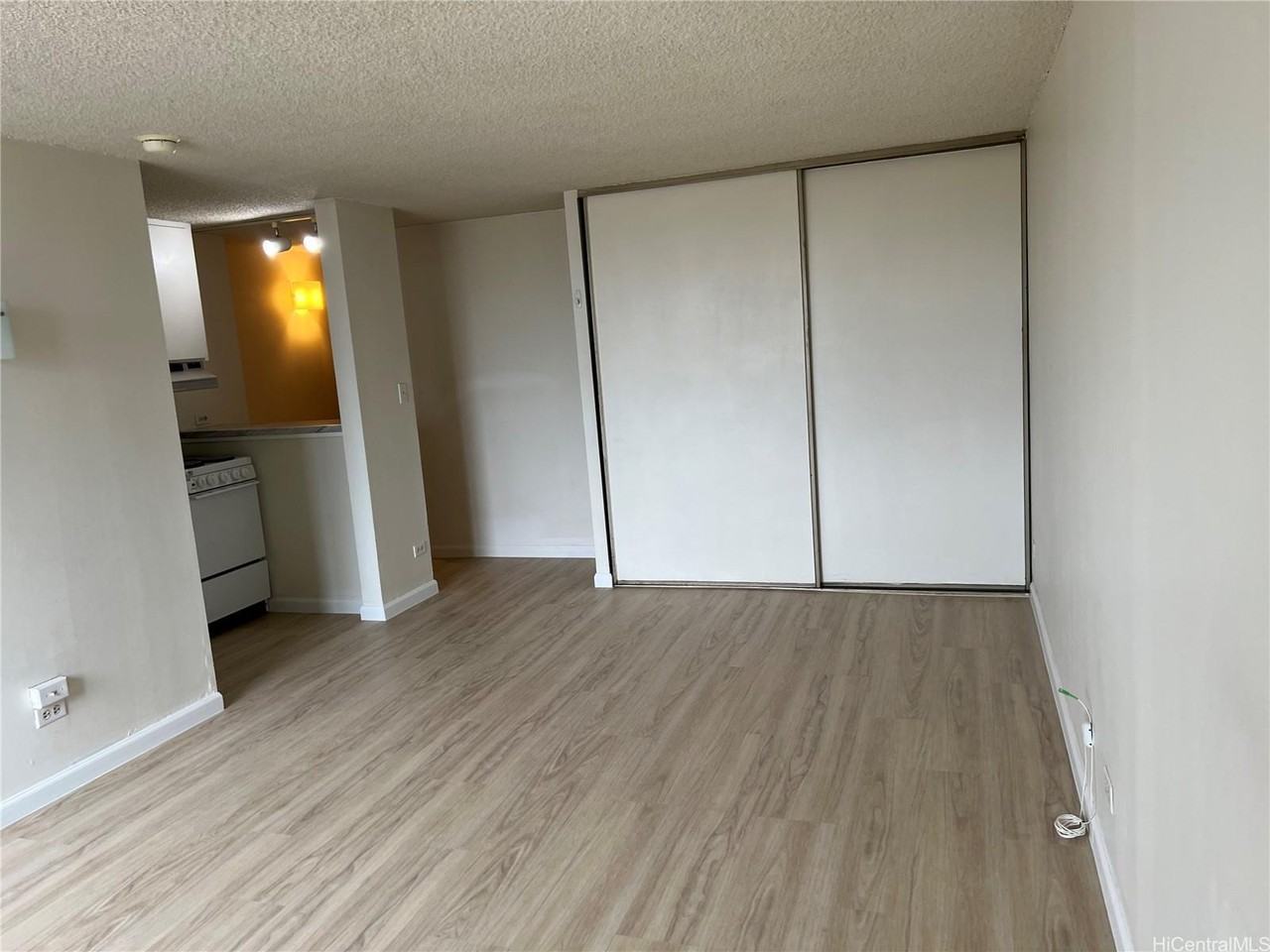 98-288 Kaonohi St #608 - Photo 7 of 9