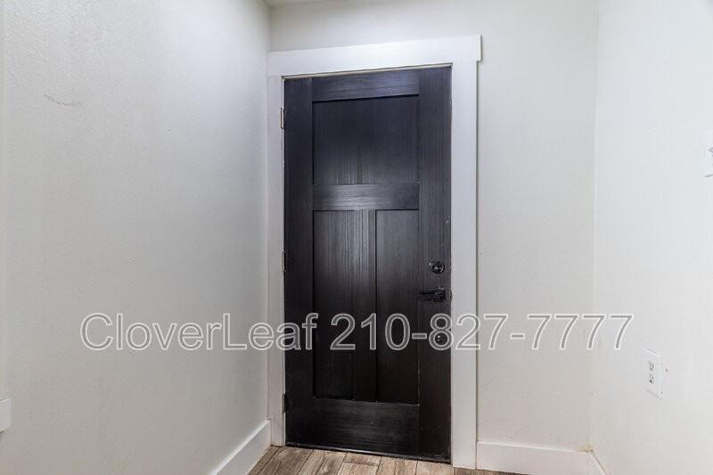 9631 Ivy Bend St - Photo 5 of 28